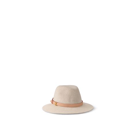 Felt In Love Fedora Hat S00 .